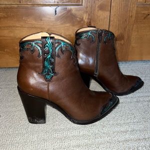 Lucchese Bootie 6.5B
